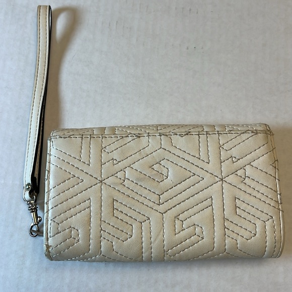 GUESS QUILTED WHITE WALLET - Picture 6 of 16